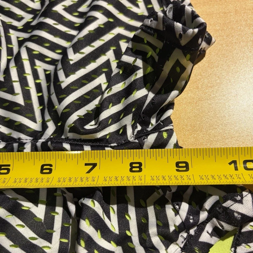The Unbranded Brand waist 11